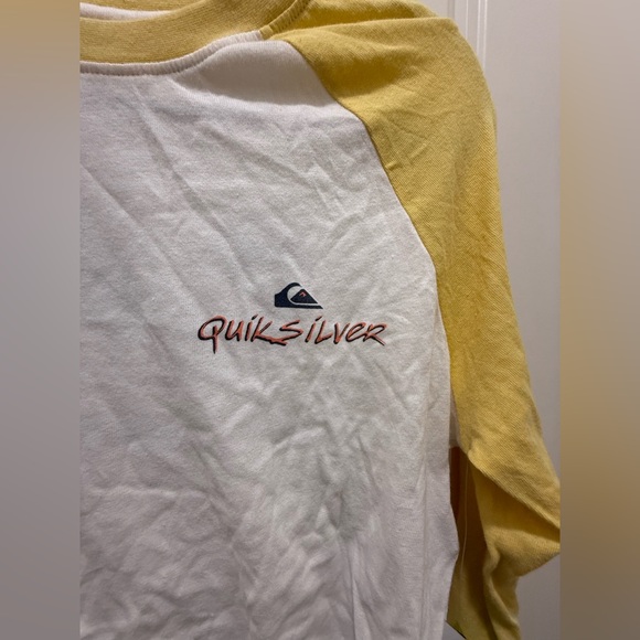 NWT. Quicksilver. Cropped Raglan Baseball Tee. Yellow & White. Size XS. - Picture 7 of 11